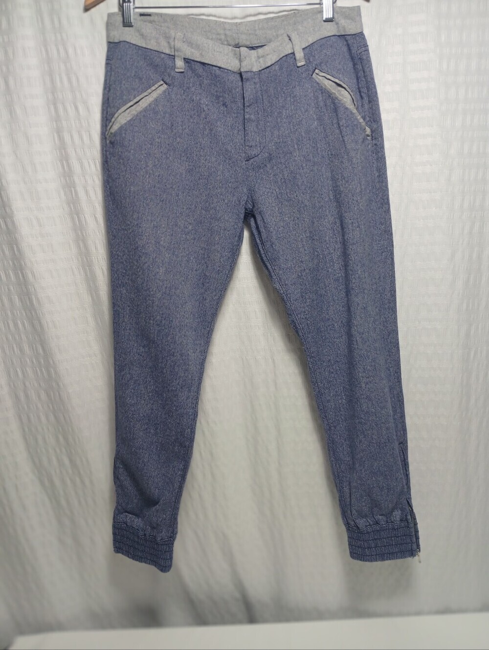7 For All Mankind Cotton/ Linen Blend Herringbone Ankle Zip Jogger. Size 28